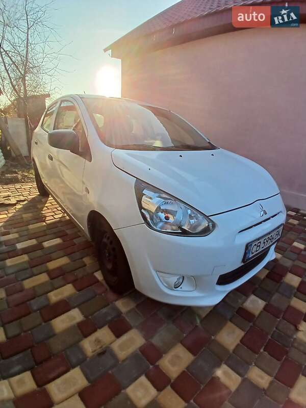 Хетчбек Mitsubishi Space Star 2014 в Чернігові