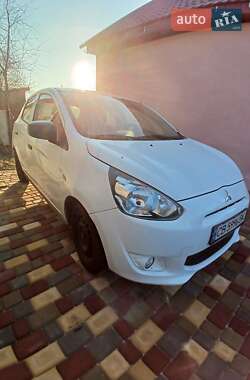 Хэтчбек Mitsubishi Space Star 2014 в 