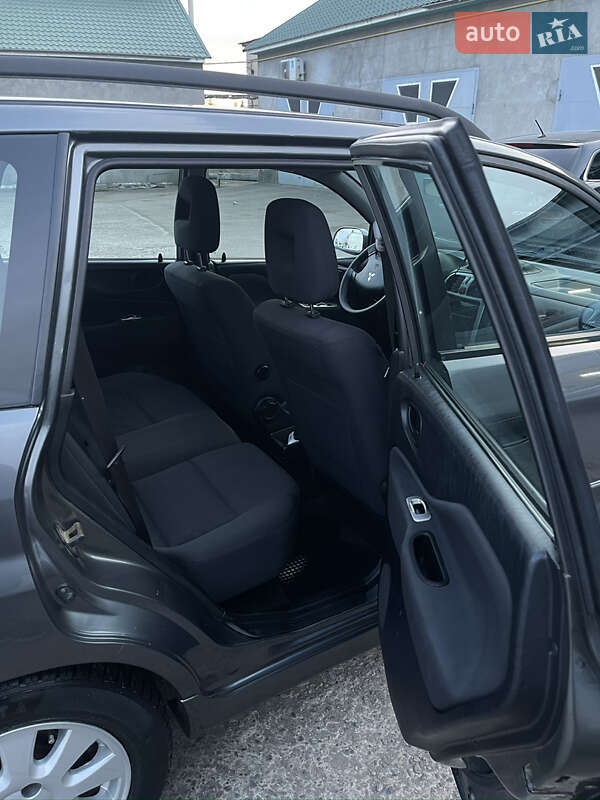 Минивэн Mitsubishi Space Star 2004 в Измаиле
