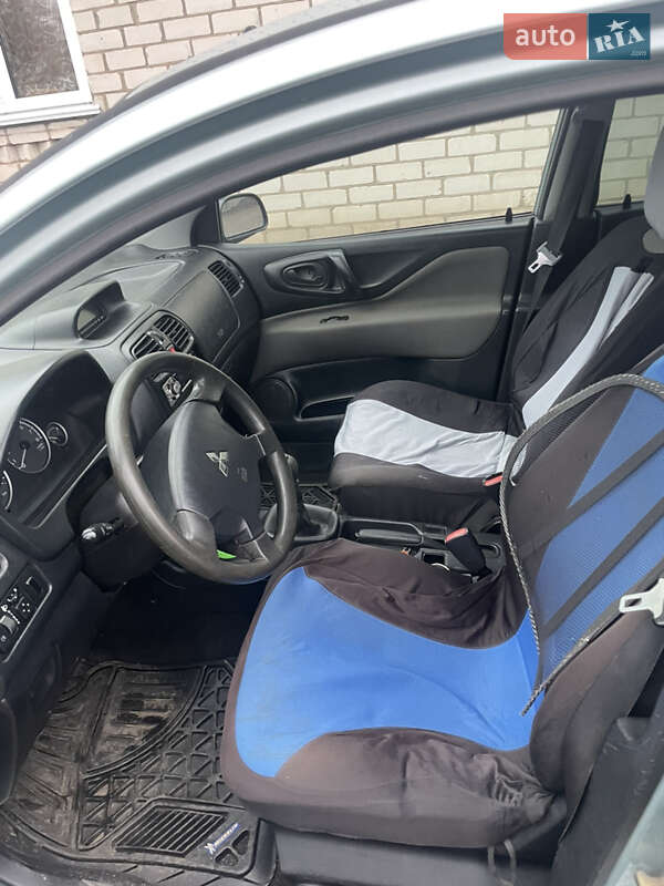 Минивэн Mitsubishi Space Star 2004 в Бобровице