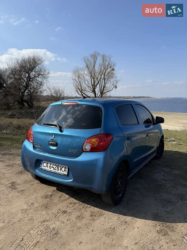 Хетчбек Mitsubishi Space Star 2015 в Черкасах