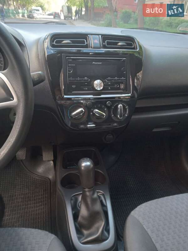 Хэтчбек Mitsubishi Space Star 2017 в Ивано-Франковске