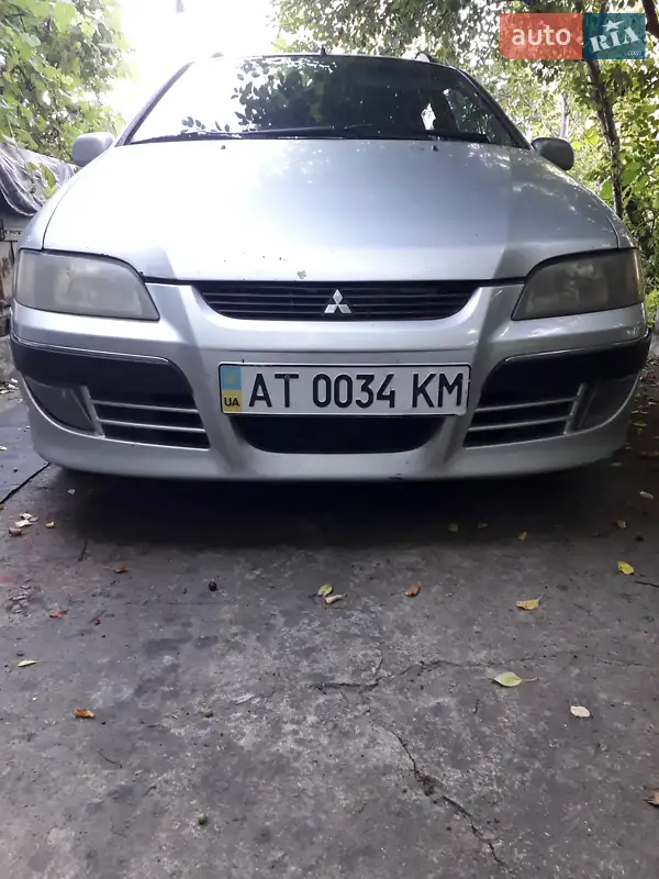 Mitsubishi Space Star 2004