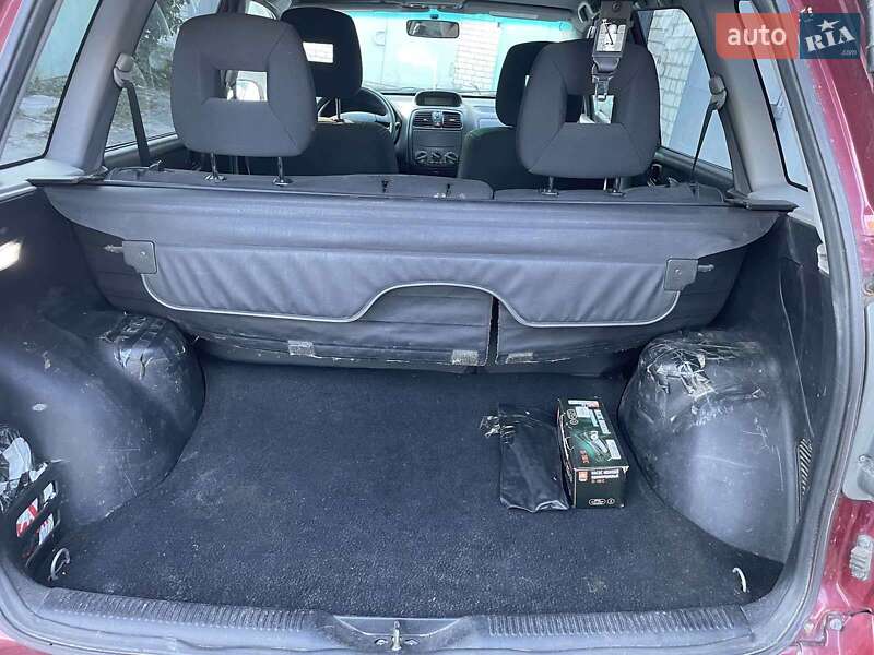 Мінівен Mitsubishi Space Star 2003 в Києві фото 24 Мінівен Mitsubishi Space Star 2003 в Києві