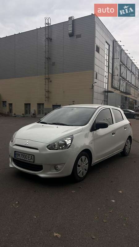 Mitsubishi Space Star 2015