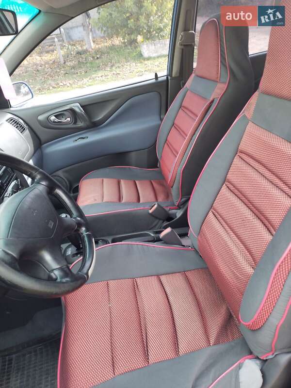 Минивэн Mitsubishi Space Star 2001 в Новой Одессе