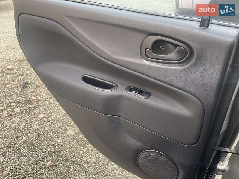 Мінівен Mitsubishi Space Star 2002 в Нікополі