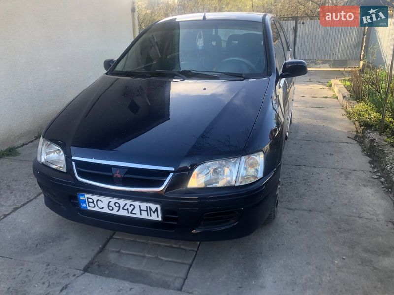 Mitsubishi Space Star 2001