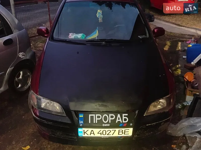 Mitsubishi Space Star 2004