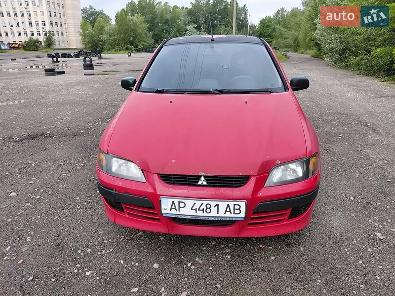 Mitsubishi Space Star 2004