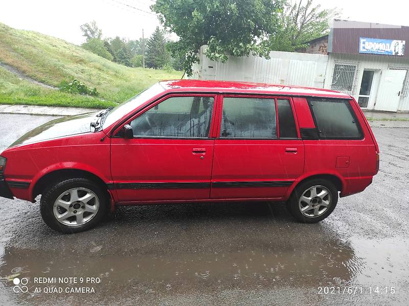 Mitsubishi Space Wagon