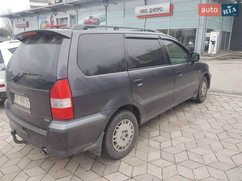 Мінівен Mitsubishi Space Wagon 1999 в Дніпрі