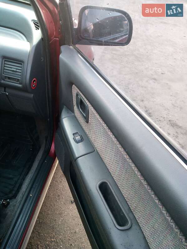 Минивэн Mitsubishi Space Wagon 1998 в Одессе