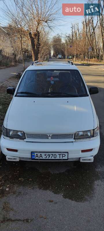 Минивэн Mitsubishi Space Wagon 1993 в Киеве фото 7 Минивэн Mitsubishi Space Wagon 1993 в Киеве