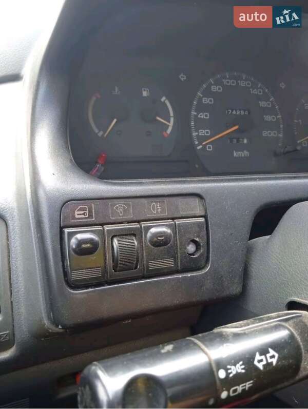 Мінівен Mitsubishi Space Wagon 1993 в Снятині фото 12 Мінівен Mitsubishi Space Wagon 1993 в Снятині