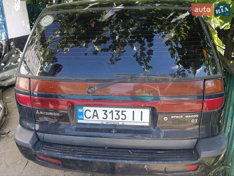 Минивэн Mitsubishi Space Wagon 2000 в Тальном