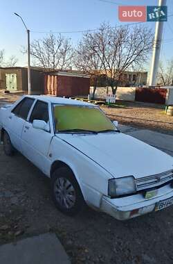 Седан Mitsubishi Tredia 1983 в Одесі