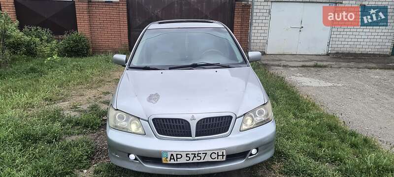 Седан Mitsubishi Virage 2004 в Запорожье