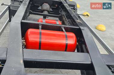 Контейнеровоз напівпричіп MKF Metallbau CS 40G 2008 в 