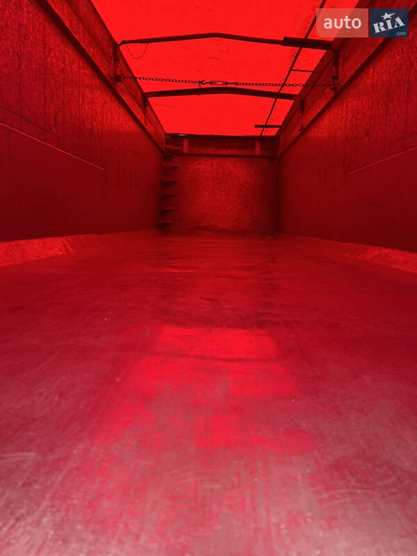 Зерновоз - напівпричіп MOL MOL 1997 в Вузловому