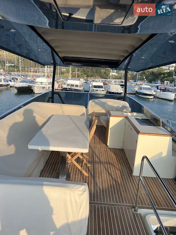 Моторна яхта Monte Carlo MC6 2018 в Херсоні фото 5 Моторна яхта Monte Carlo MC6 2018 в Херсоні