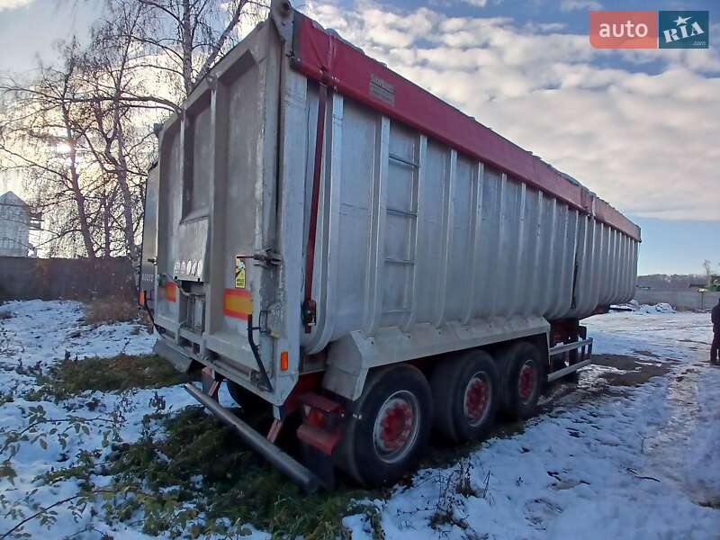 Самосвал полуприцеп Montracon SCH 2007 в 