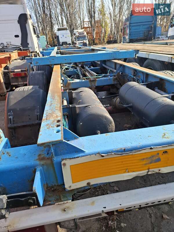 Контейнеровоз напівпричіп Montracon SMR 2000 в Одесі