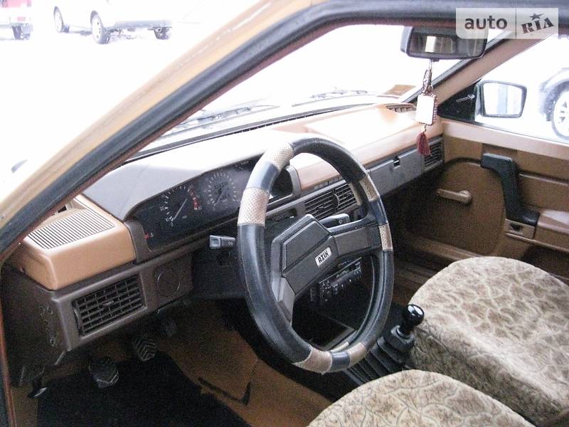 Хэтчбек Москвич/АЗЛК 2141 1989 в Луцке фото 3 Хэтчбек Москвич/АЗЛК 2141 1989 в Луцке