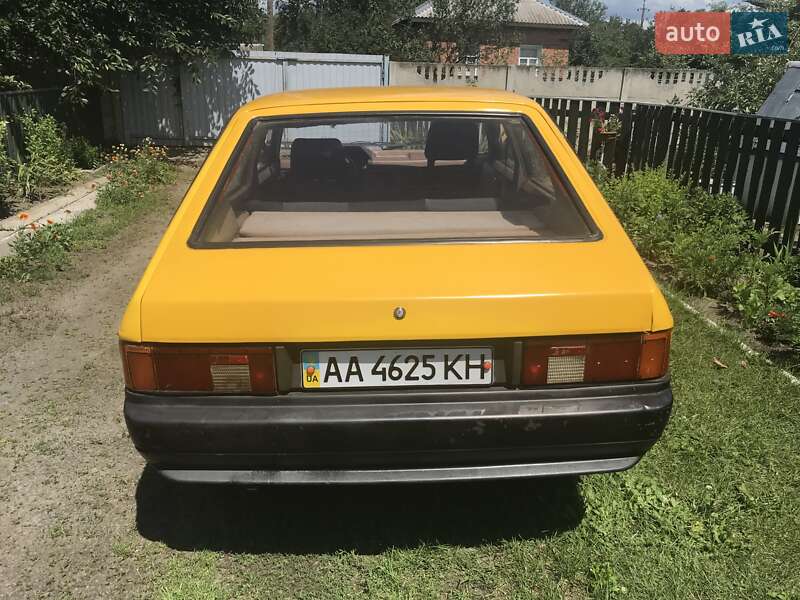 Хэтчбек Москвич/АЗЛК 2141 1990 в Киеве фото 4 Хэтчбек Москвич/АЗЛК 2141 1990 в Киеве