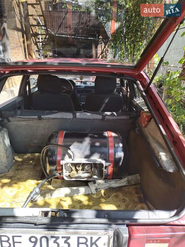 Хэтчбек Москвич/АЗЛК 2141 1991 в Первомайске