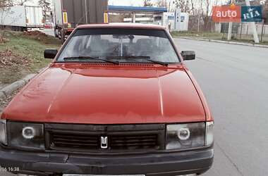 Хэтчбек Москвич/АЗЛК 2141 1990 в 