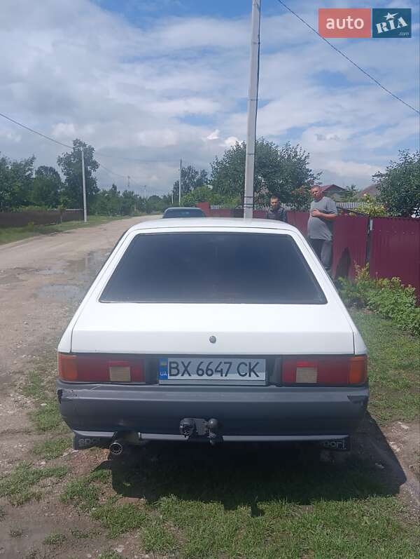 Ліфтбек Москвич/АЗЛК 2141 1991 в Волочиську