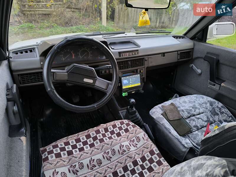 Хэтчбек Москвич/АЗЛК 2141 1988 в Харькове