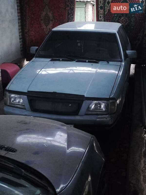 Хэтчбек Москвич/АЗЛК 2141 1991 в Краматорске