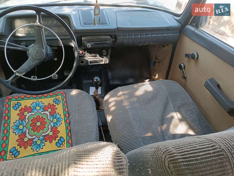 Седан Москвич/АЗЛК 412 1991 в Кропивницком
