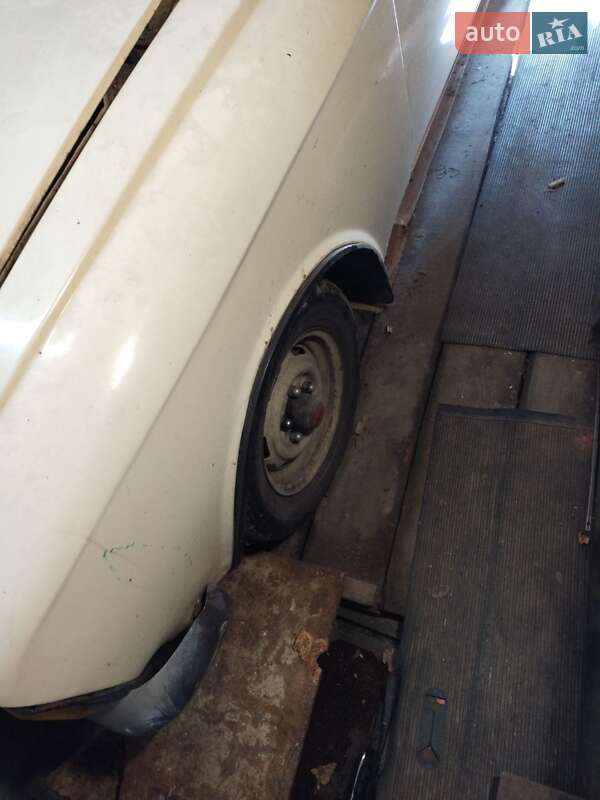 Седан Москвич/АЗЛК 412 1990 в Десне фото 7 Седан Москвич/АЗЛК 412 1990 в Десне