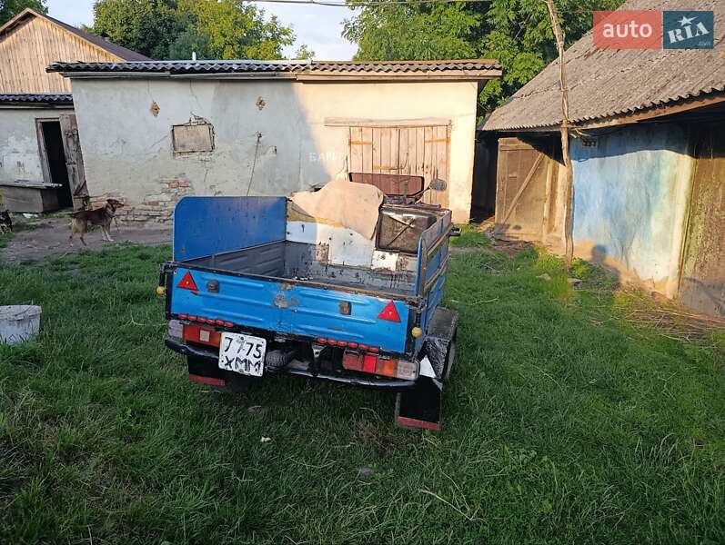 Вантажні трицикли Муравей М2 1990 в Тернополі