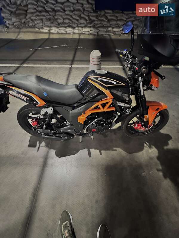Мотоцикл Классік Musstang XTREET 250 2022 в Львові фото Мотоцикл Классік Musstang XTREET 250 2022 в Львові
