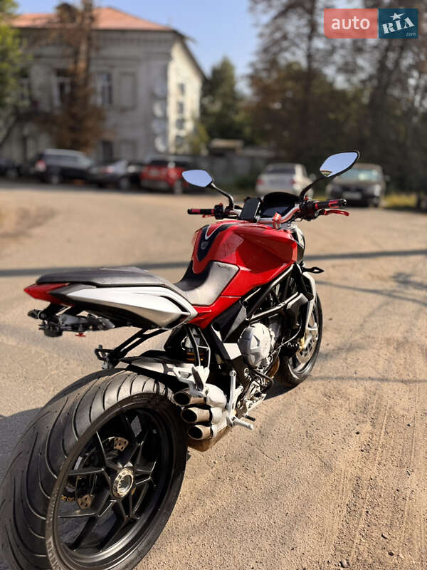 Мотоцикл Без обтекателей (Naked bike) Mv agusta Brutale 2013 в Киеве