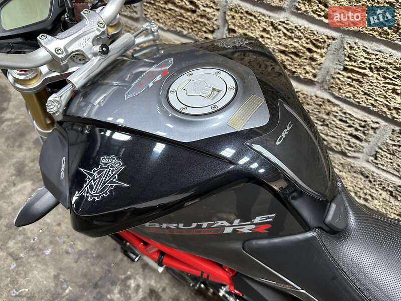 Мотоцикл Без обтекателей (Naked bike) Mv agusta Brutale 2015 в Одессе фото 2 Мотоцикл Без обтекателей (Naked bike) Mv agusta Brutale 2015 в Одессе
