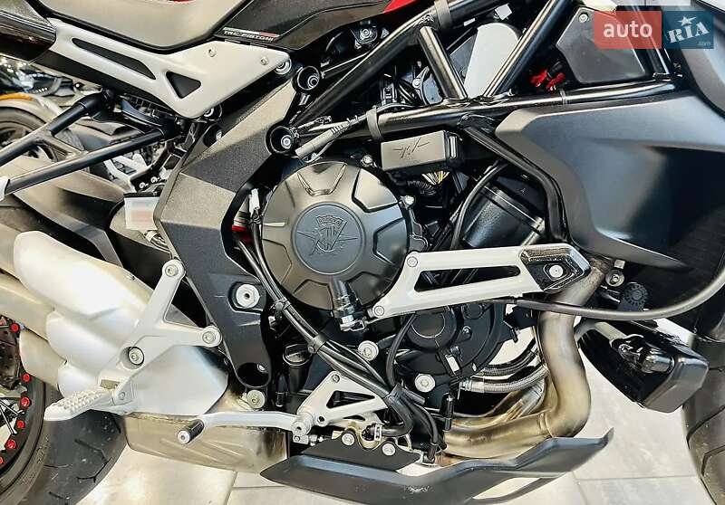Мотоцикл Без обтекателей (Naked bike) Mv agusta Brutale 2014 в Киеве