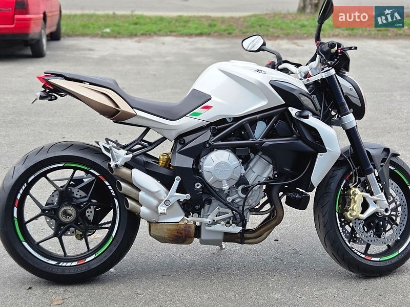Мотоцикл Без обтекателей (Naked bike) Mv agusta Brutale 2013 в Киеве