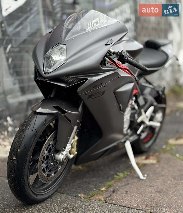 Спортбайк Mv agusta F3 2015 в Києві фото 3 Спортбайк Mv agusta F3 2015 в Києві