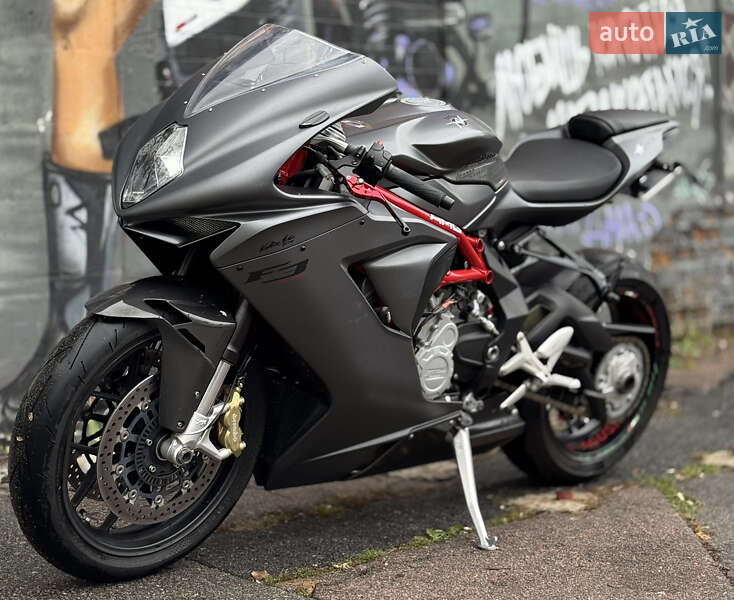 Спортбайк Mv agusta F3 2015 в Києві фото 6 Спортбайк Mv agusta F3 2015 в Києві