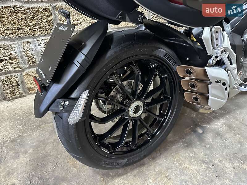 Мотоцикл Без обтекателей (Naked bike) Mv agusta Stradale 800 2015 в Одессе
