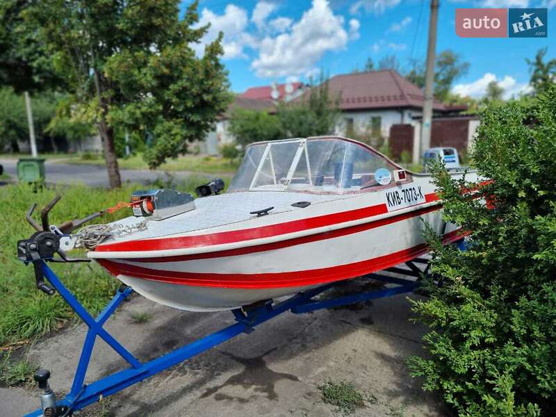 Човен Неман Неман-2 1999 в Черкасах