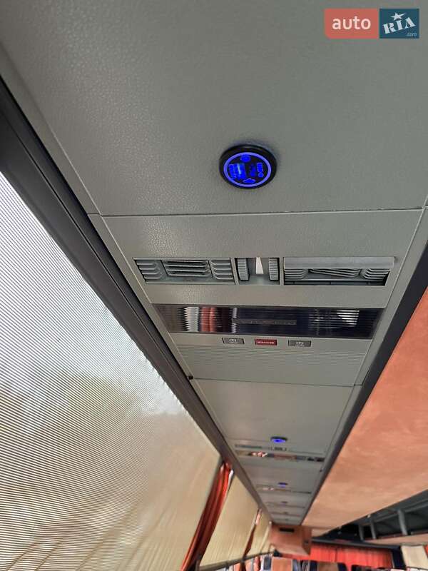 Туристичний / Міжміський автобус Neoplan N 116 2001 в Тернополі фото 5 Туристичний / Міжміський автобус Neoplan N 116 2001 в Тернополі