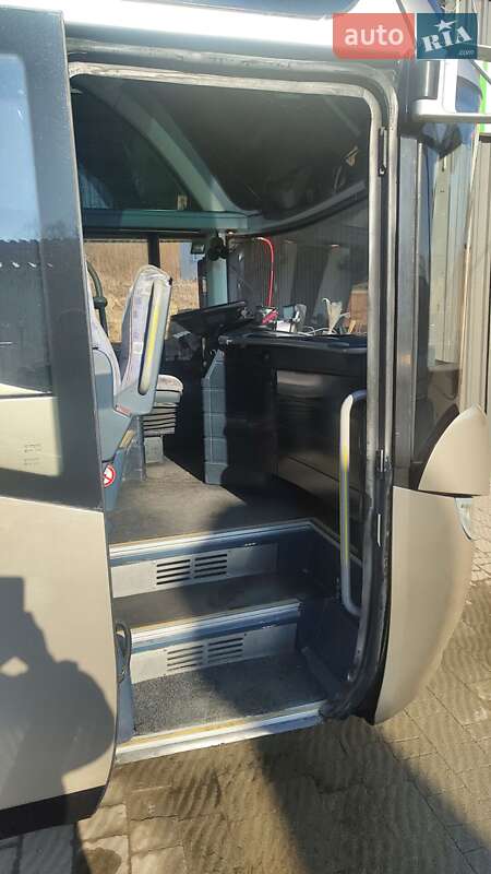 Туристический / Междугородний автобус Neoplan N 1216 2010 в Иршаве