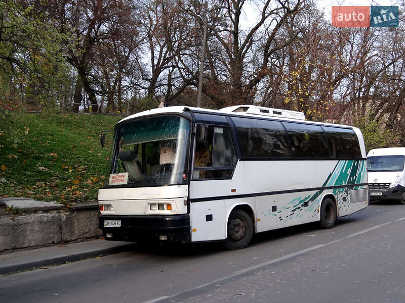 Туристический / Междугородний автобус Neoplan N 208 1994 в Вараше фото Туристический / Междугородний автобус Neoplan N 208 1994 в Вараше
