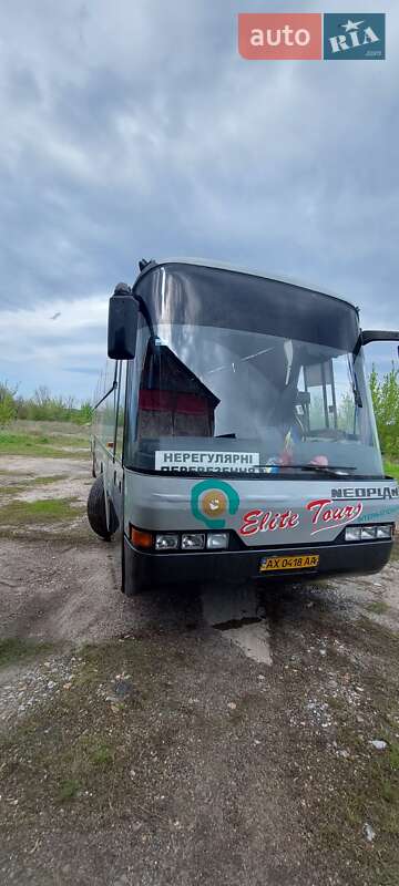 Туристический / Междугородний автобус Neoplan N 216 2000 в Барвенкове